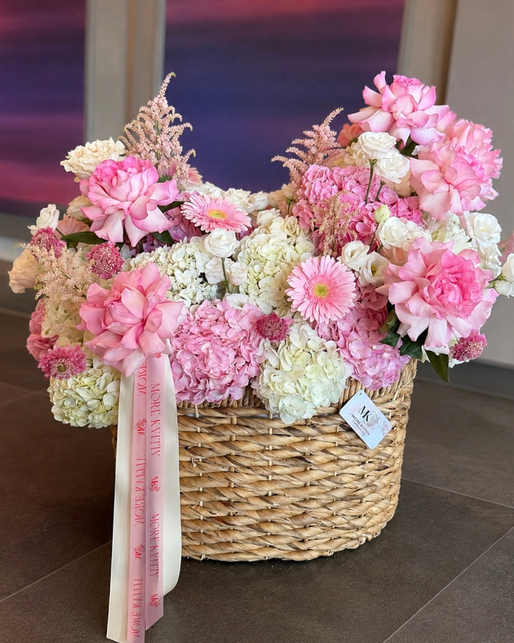 «PARISIAN BLUSH» basket