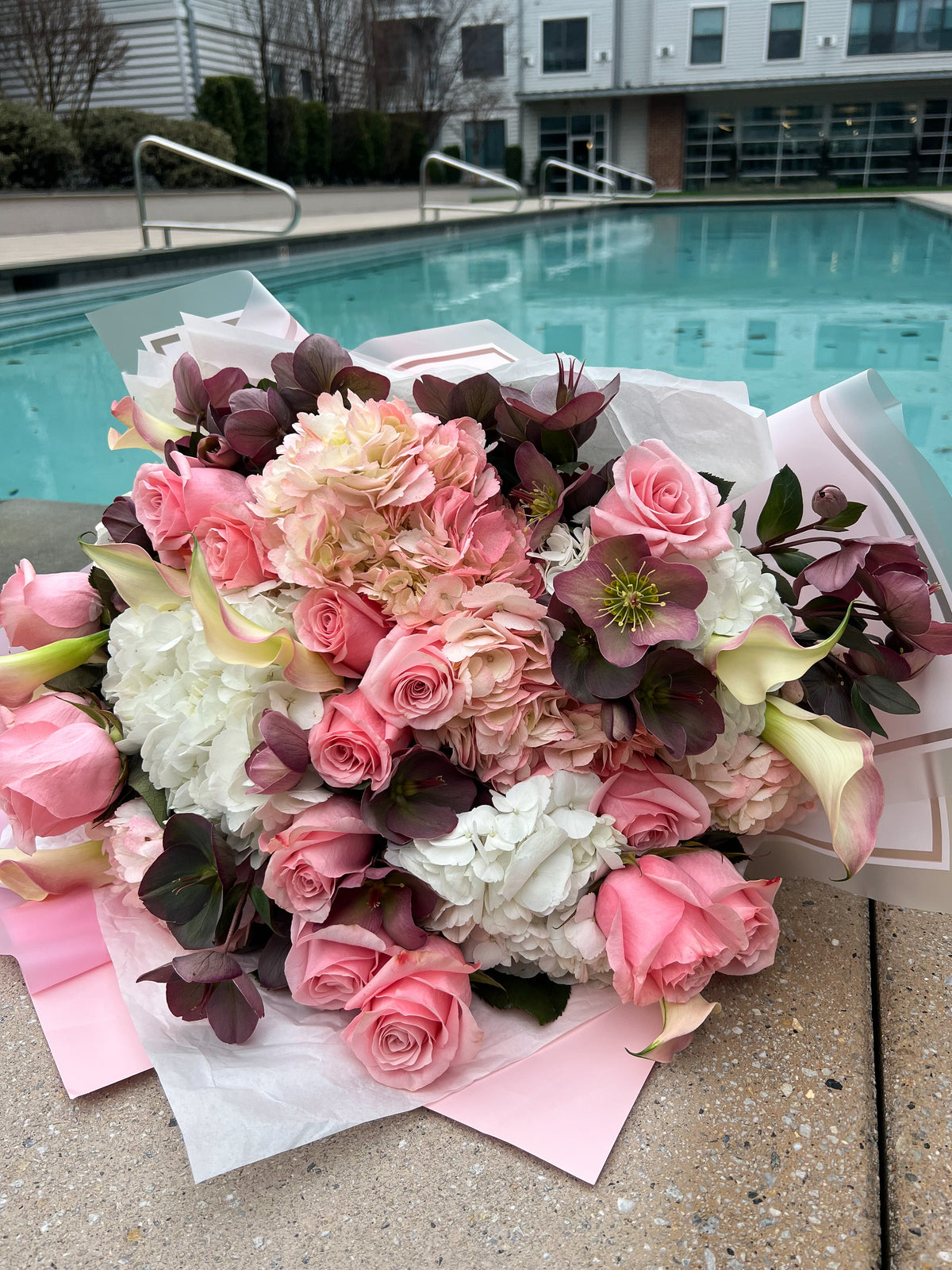 BOUQUET "MUTED BERRY ROMANCE"